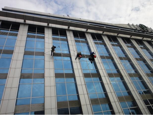 鄭州外牆(qiáng)清洗 鄭州外牆(qiáng)清(qīng)洗