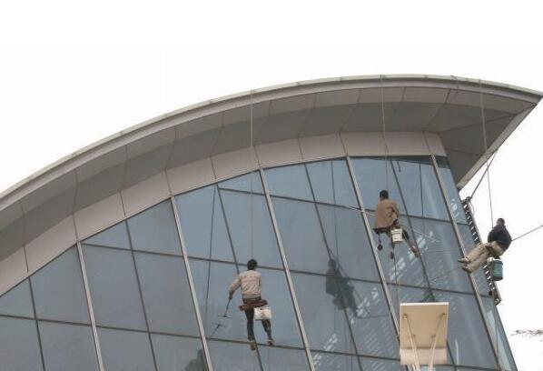 鄭州外牆清(qīng)洗 鄭州外牆清洗