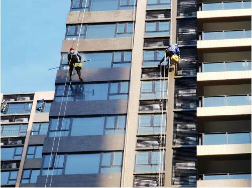 鄭州外牆清洗 鄭(zhèng)州外牆(qiáng)清(qīng)洗(xǐ)