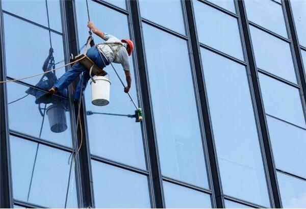 鄭州玻璃幕牆清洗(xǐ) 鄭州玻璃幕牆清洗